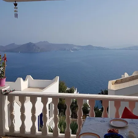 Hotel Inviting 2-bed House In Mugla Gümüşlük
