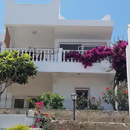 Inviting 2-bed House In Mugla Gümüşlük
